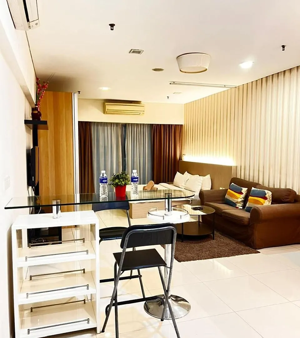 Appartamento Mercu Summer Suites Klcc By Minutepointhome Kuala Lumpur